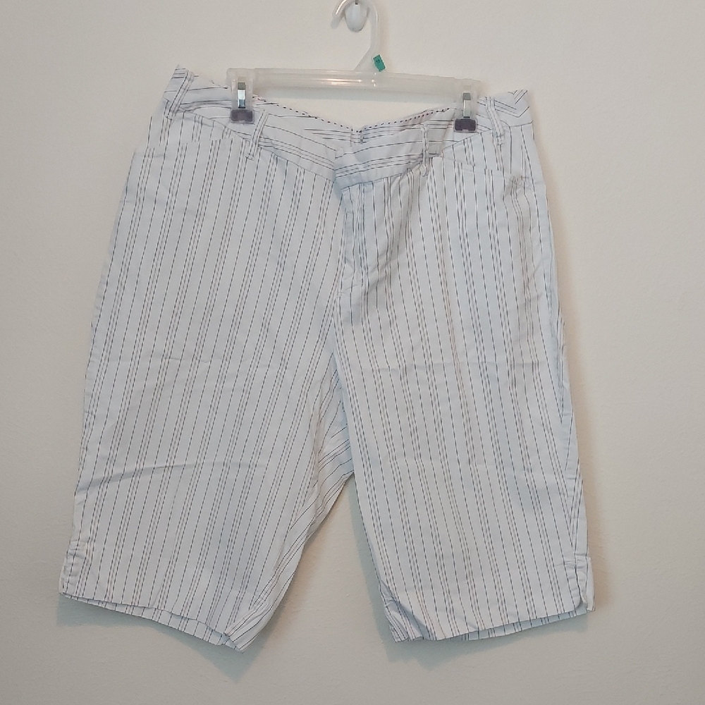 Venezia Black and White Bermudas Lightweight Shorts